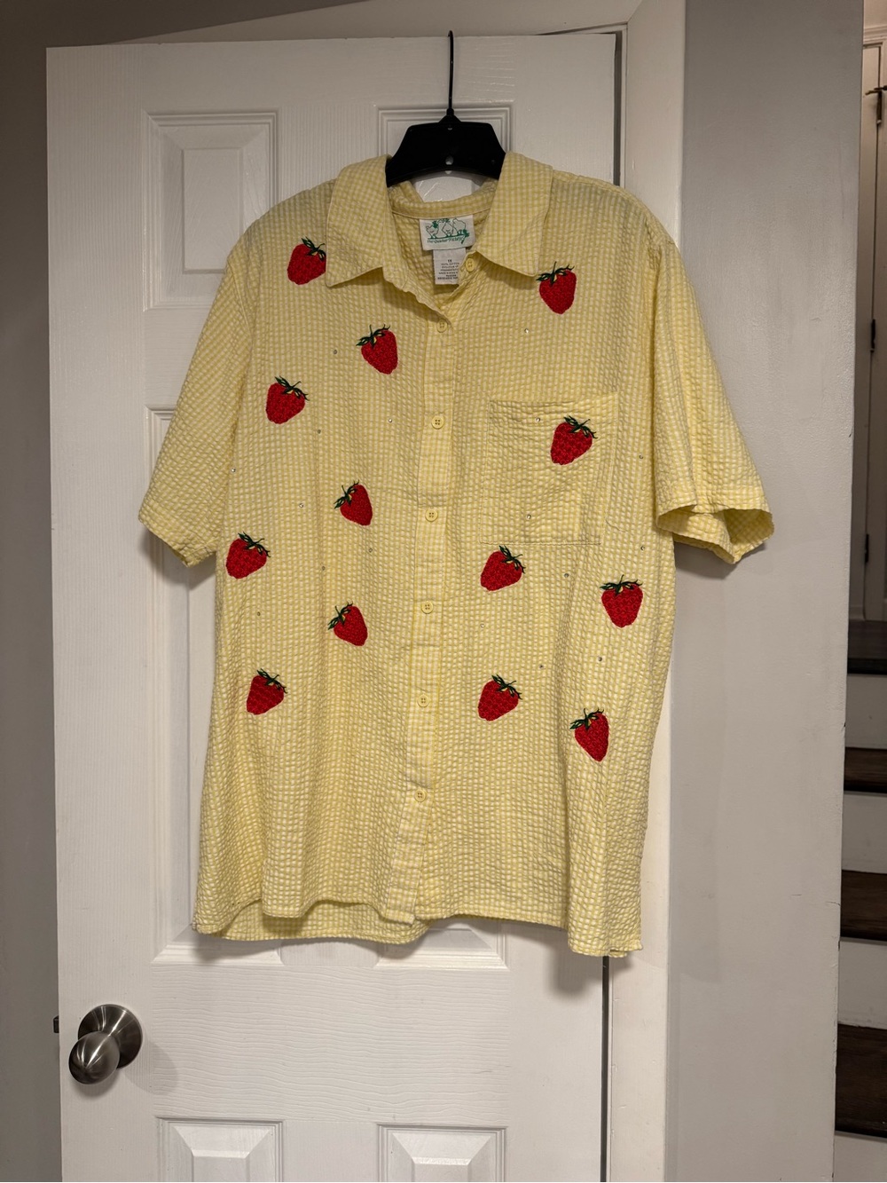 Vintage Quaker factory strawberry embroidered shirt, 1x cottagecore Y2K